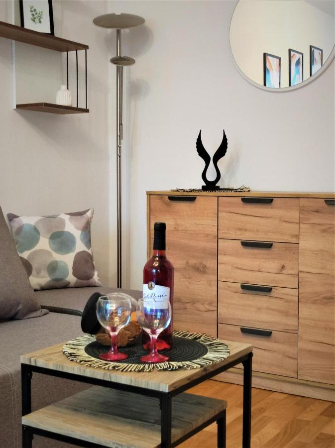 "W Zdroju" - Apartament Cieplice, Aquapark, イェレニャ・グーラ エクステリア 写真