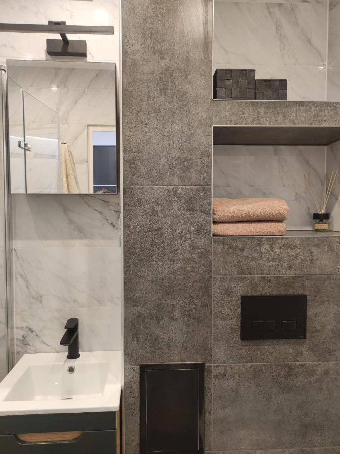 "W Zdroju" - Apartament Cieplice, Aquapark, イェレニャ・グーラ エクステリア 写真